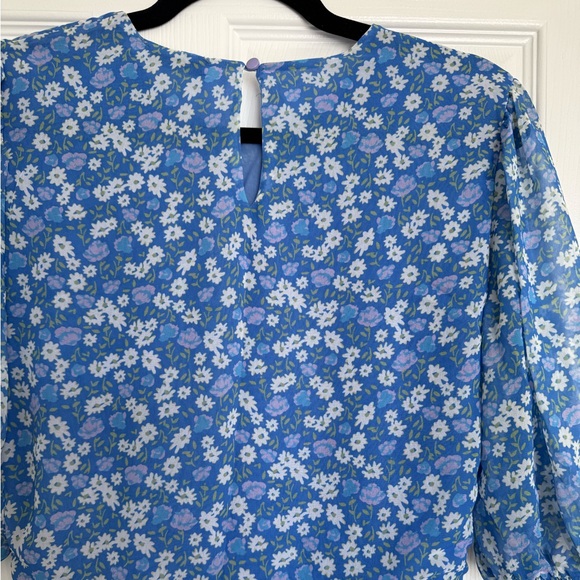 NA-KD frill detail mini dress in blue floral print - Picture 7 of 13